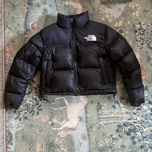 North face Nuptse cropped